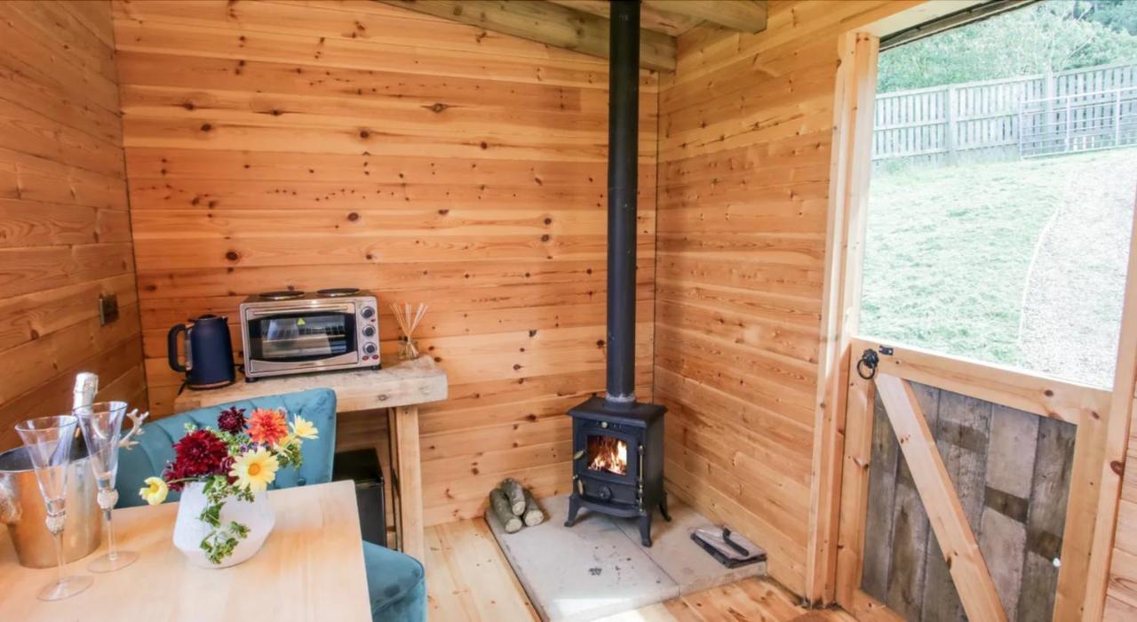 Shepherds Hut By Stepney Stays Scarborough Exterior foto